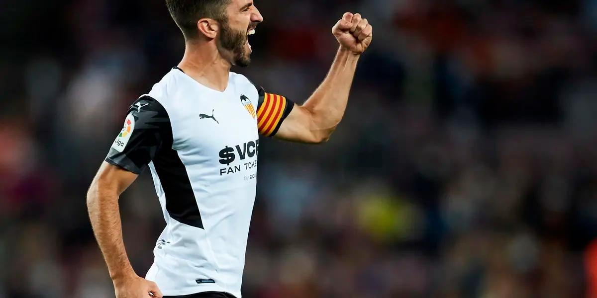 El elenco blaugrana no para y ya tiene en la mira a José Luis Gayá, actual futbolista del Valencia para reforzar el lateral izquierdo.