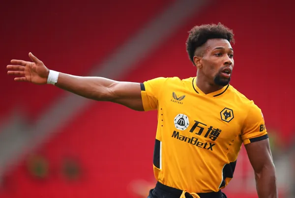 Adama Traoré, atacante español de Wolverhampton, sigue acaparando las miradas de varios clubes participantes de la Premier League por hacerse de su ficha. Dos de ellos, inclusive, ya han hecho oferta formal por sus servicios.