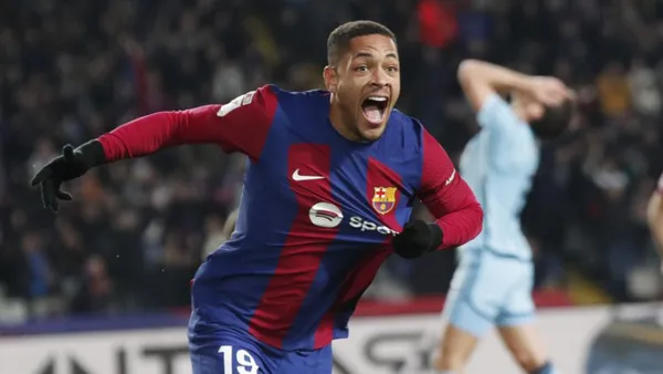 Con Xavi es titular, pero esto pasará con Vítor Roque si llega Flick al Barça