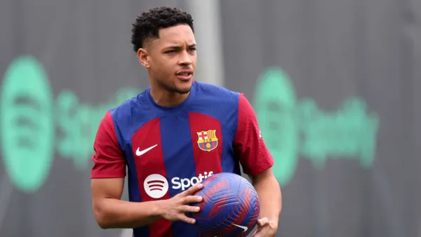 El brasileño quiere quedarse en el Barcelona como sea. (Foto: Prensa FC Barcelona)