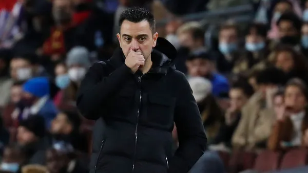 El conjunto catalán hace dudar con el arbitraje y se encendieron las polémicas.