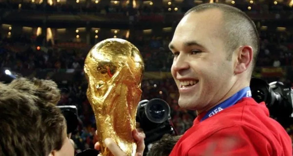 El español sumó un nuevo título a sus vitrinas de una manera muy particular