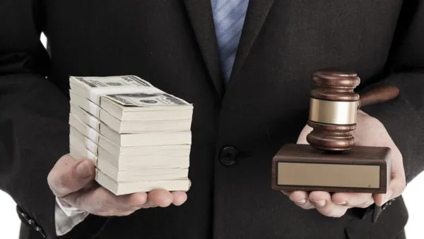 El expresidente del FC Barcelona, Joan Gaspart, ha insinuado supuestos amaños por parte de un club de la liga