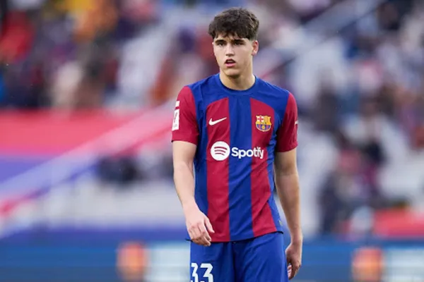 El joven central del FC Barcelona ha hecho la mejor alineación de la historia según su opinión