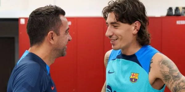 El lateral español no será comprado ni por el Betis o la Roma y deberá quedarse bajo la tutela de Xavi.