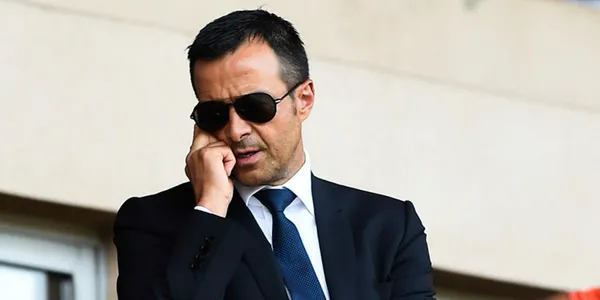 El reconocido agente intenta convencer a su jugador de que tome una drástica decisión.