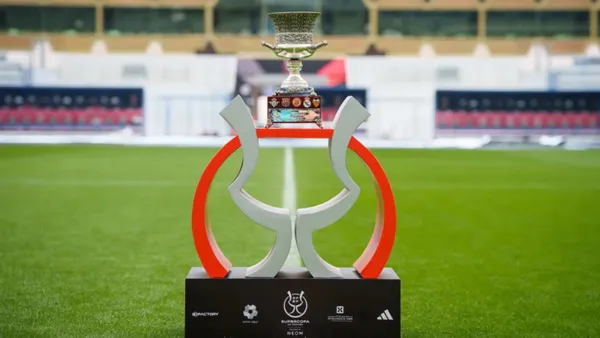 El trofeo de la Supercopa de España