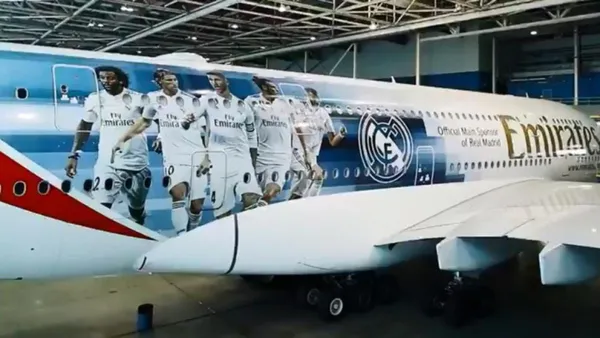 En tiempos como los corren de fuertes polémicas contra los abusos climáticos, el Real Madrid hizo un viaje de 200km en avión