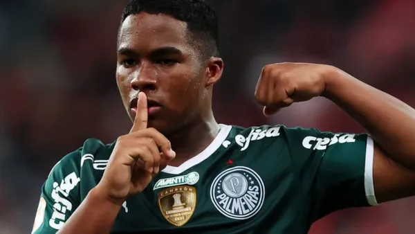 Endrick haciendo silencio en Palmeiras