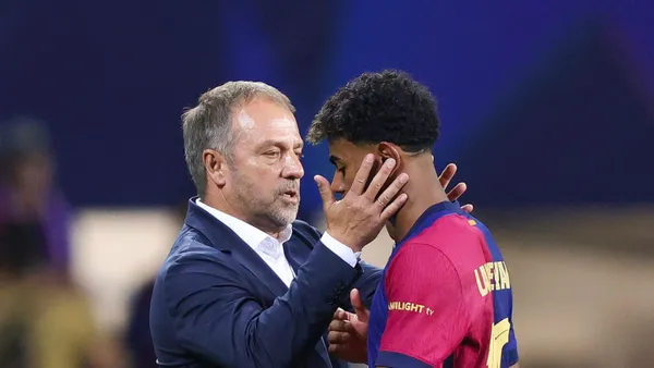 Hansi Flick y Lamine Yamal