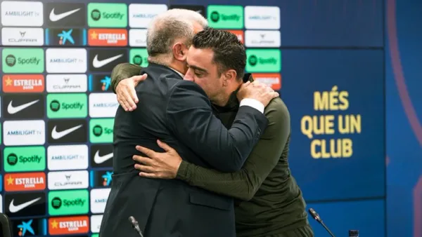 Joan Laporta y Xavi Hernández
