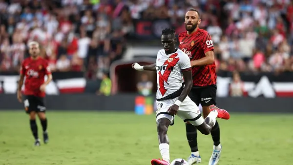 La FIFA está misma mañana ha publicado la lista de equipos sancionados sin poder inscribir jugadores