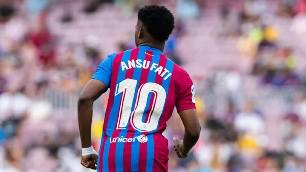 La pasada edición de LaLiga dejó nuevos debutantes que han entrado en la historia grande dentro de los más jóvenes en debutar con la camiseta de alguno de los equipos del certamen.
