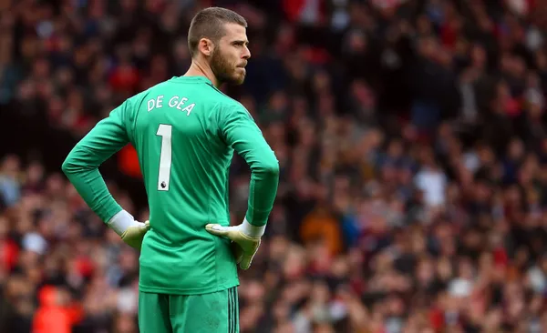 La prensa inglesa asegura que el Manchester United ha puesto sus ojos en el guardameta del Sevilla Bono, a cambio estaría dispuesto a darles a David De Gea.
