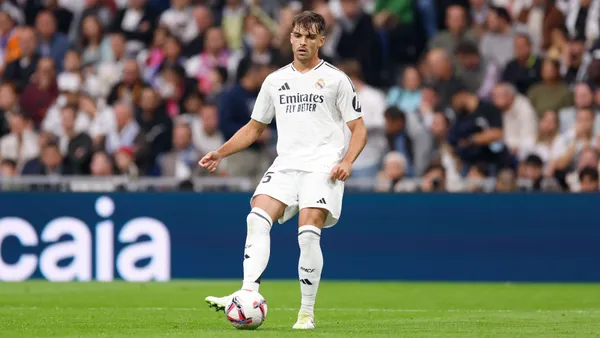 Los aficionados quieren ver a este canterano como titular en la defensa del Real Madrid