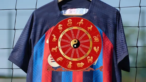 Mientras espera por Puma, la extraña camiseta Nike de Barca por horóscopo chino