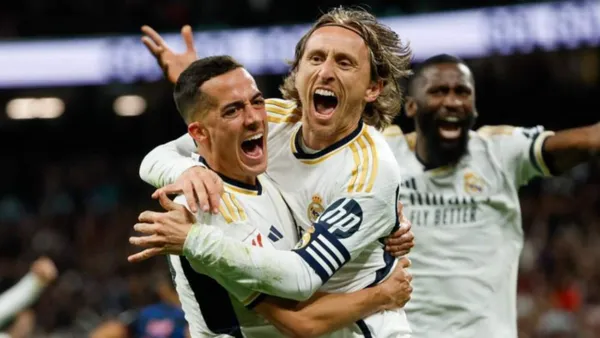 Modric y Vázquez