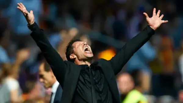 Movistar + ha sacado un video de Simeone celebrando cada gol contra el Salzburgo, y hay muchas diferencias pero tienen su explicación