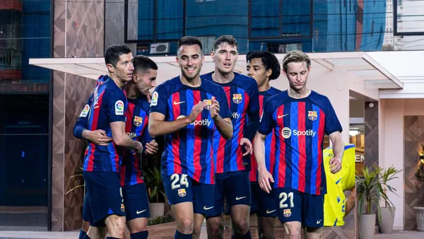 Neerlandés como De Jong y Cruyff, brilló en Barça pero ahora trabaja en un hotel