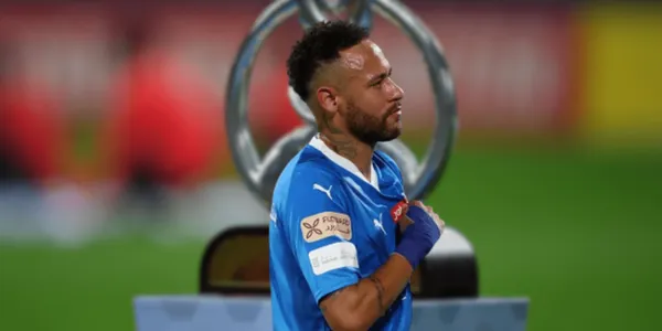 Sorpresiva desición del entrenador del club para con el brasieño