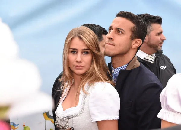 Thiago Alcantara es una de las piezas claves de la maquinia de Klopp. A continuación, los detalles de Julia Vigas, la esposa del centrocampista del Liverpool