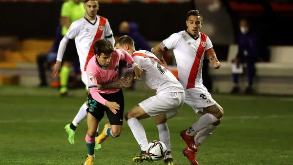Un juvenil no fue considerado en el Merengue, la rompió en su siguiente equipo y ahora parece que se confirmará su regreso.