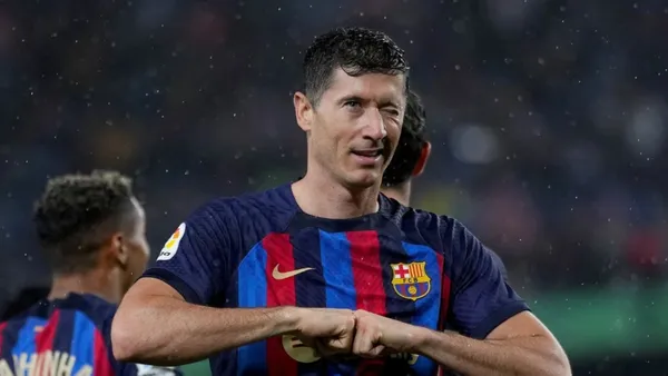 (VIDEO) Para que lo dejen de criticar, Lewandowski enfrió al Napoli con este gol