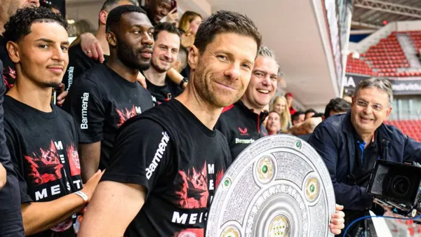 Xabi Alonso, entrenador del Bayer Leverkusen