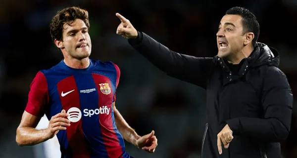 Xavi Hernández tuvo que aplicar una decisión de última hora con respecto a sus defensores