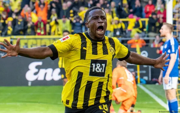 Xavi sigue en la búsqueda del jugador que pueda darle descanso a Robert Lewandowski