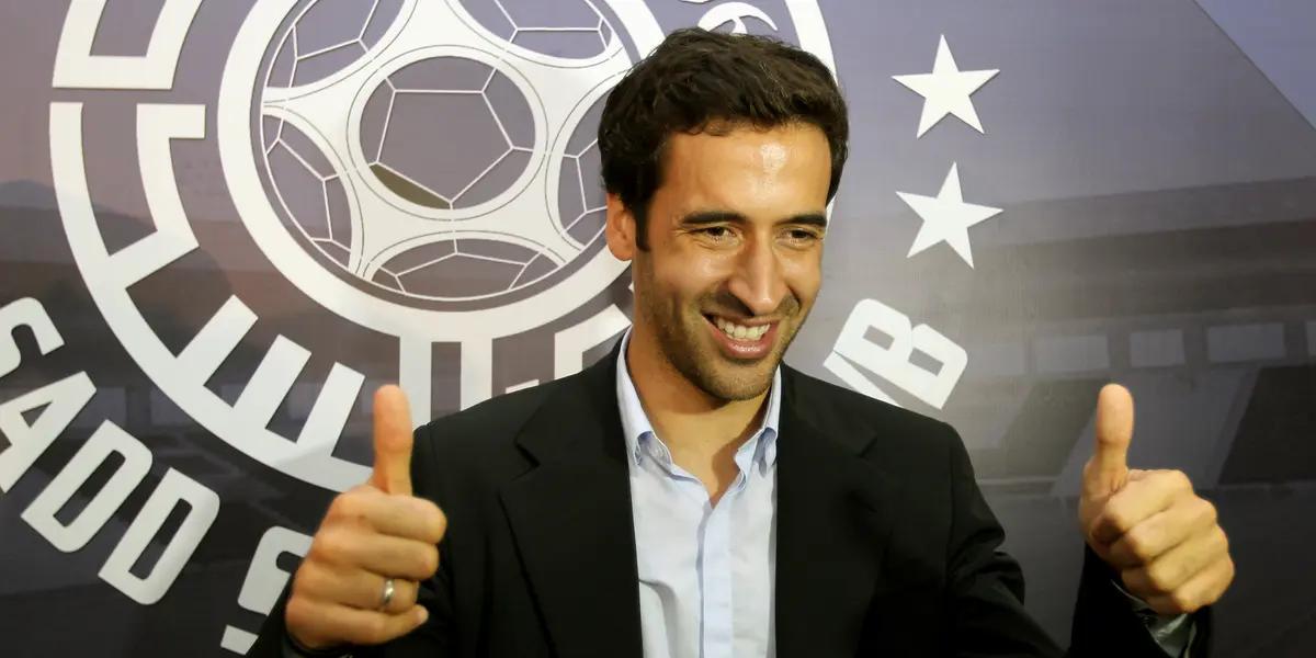 Figo bendice la llegada de Raúl.