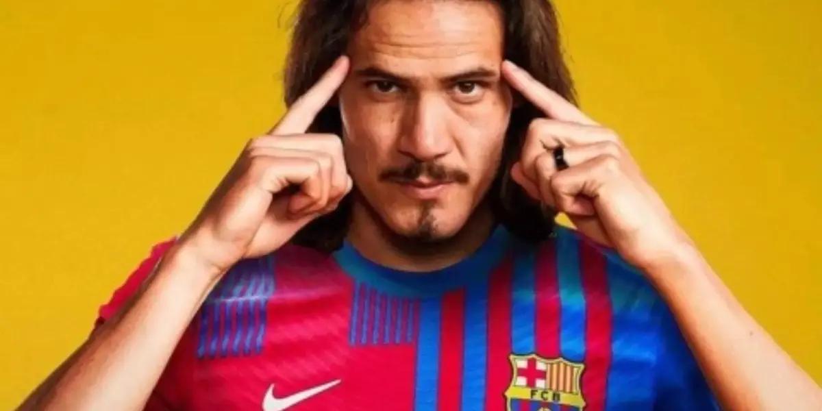 A partir de una información de medios argentinos, se pudo filtrar el dato que Edinson Cavani se habría inclinado por el Barcelona para la continuidad de su carrera. Al ariete uruguayo le seduce el dasafío de poder consagrarse donde lo hizo su compatriota Luis Suárez.