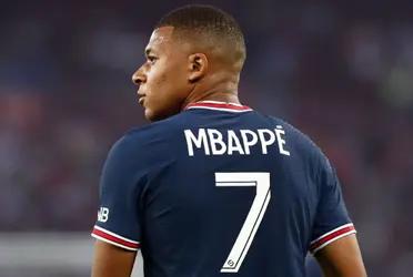 A pesar de que mucha incertidumbre y a menos de un mes para que el futbolista pueda negociar con el club que quiera, el francés aún no tiene claro donde jugará, aunque varios medios confirman que lo haría para la casa blanca.