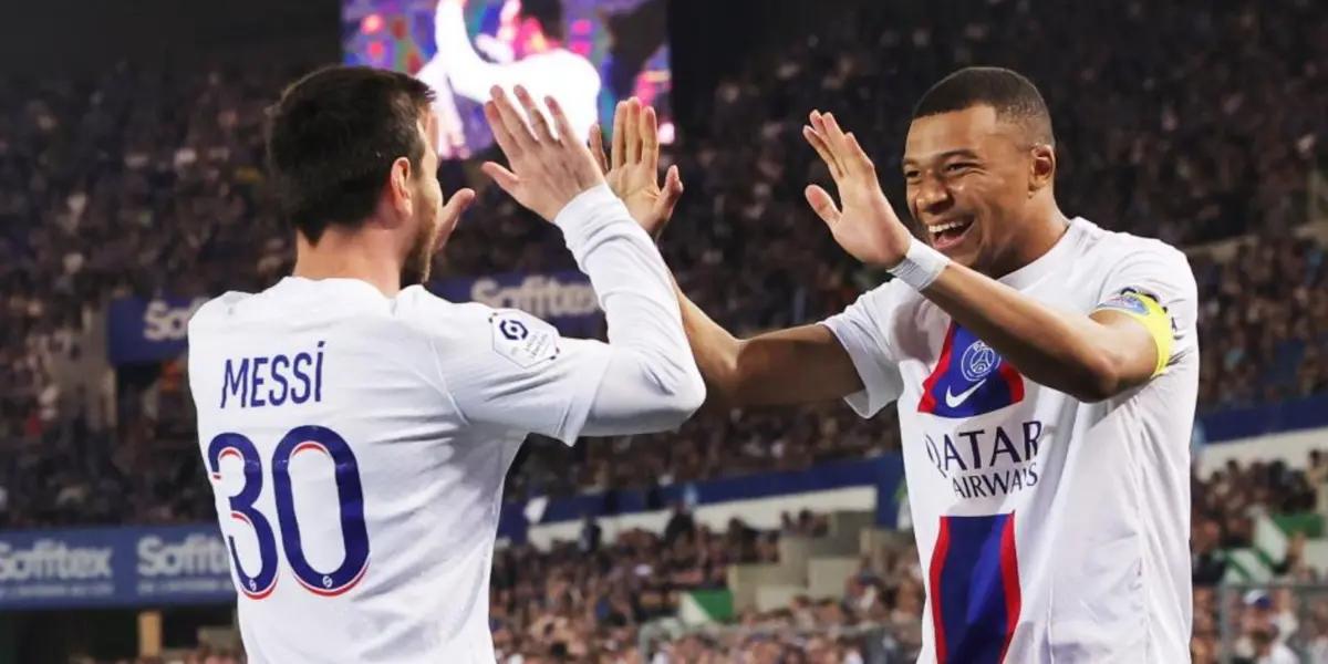 Al astro argentino no se lo vio cómodo en los festejos de su equipo.