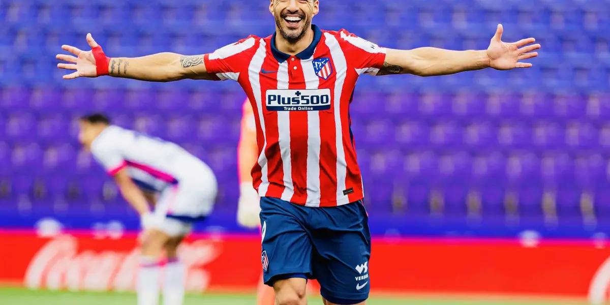 Al mejor estilo Mike Tyson contra Holyfield, pero en el apogeo de las redes sociales, Luis Suárez se viralizó por su mordida en el Mundial 2014. Más allá del confuso episodio que involucró a Giorgio Chielinni, Suárez siempre será recordado por esto.