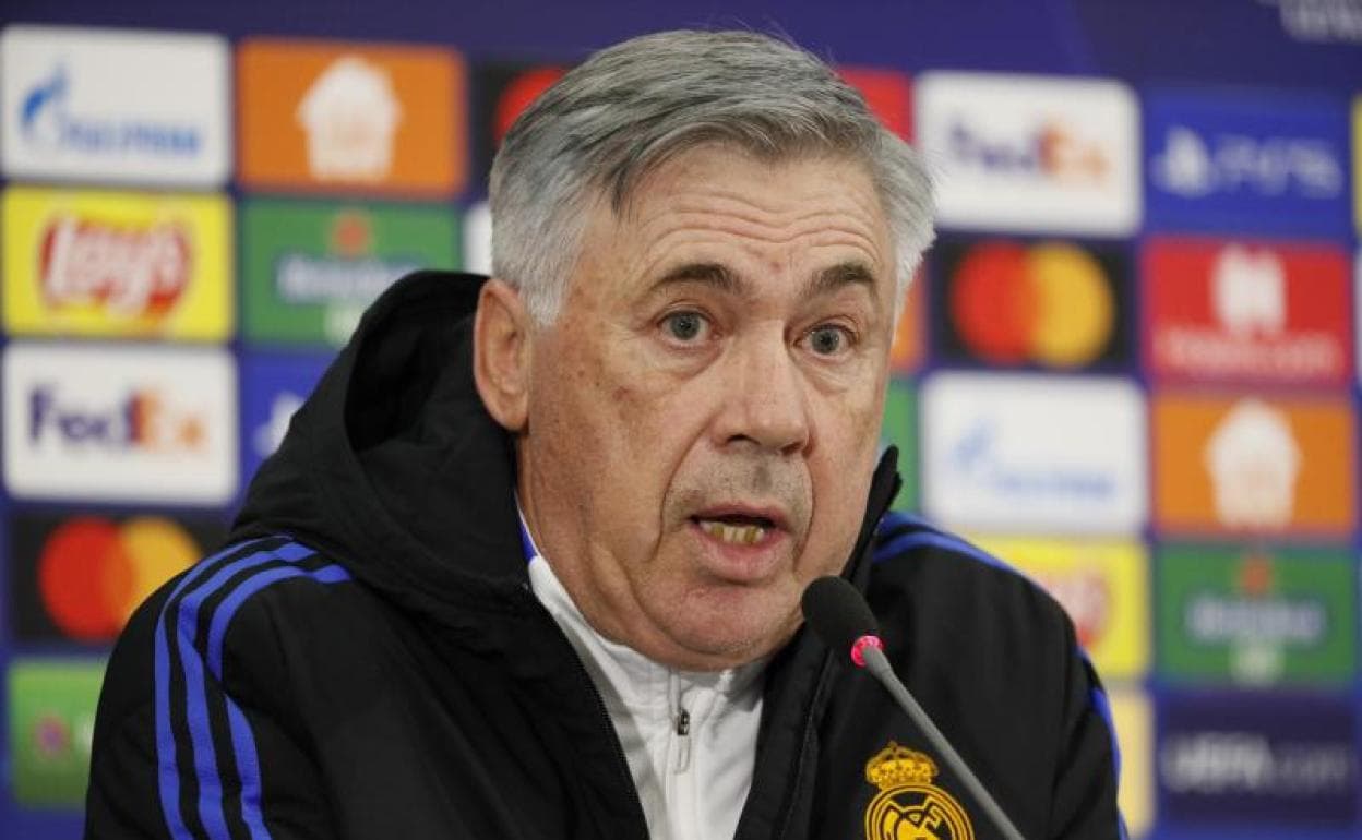 Al finalizar el encuentro, el entrenador y el futbolista dieron unas declaraciones bastantes diferentes sobre el mismo partido, y generaron aún más polémica en su relación.