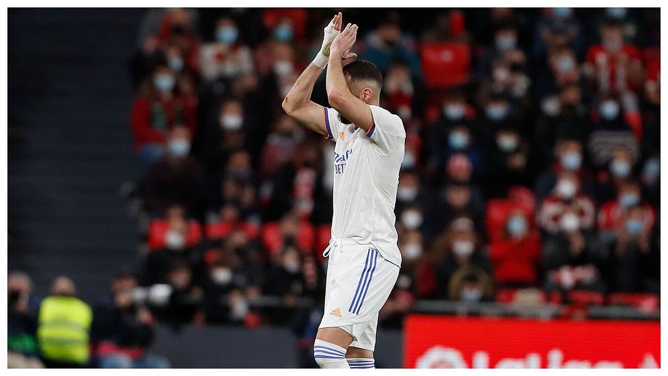 Al ser sustituido en el 90’ por Jovic, en la visita del Real Madrid, la Catedral ovacionó al delantero francés. Karim Benzemá está en el mejor momento de su carrera. El francés anotó un doblete y llegó a los 400 goles en su carrera profesional. Merecía Balón de Oro.