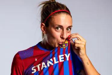 Alexia Putellas además de ser la mejor jugadora en la actualidad ahora ostenta otro record. A duplicado la venta de camisetas con su nombre en el Barcelona, superando incluso a los jugadores del fútbol masculino.