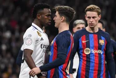 Ambos entrenadores confirmaron a sus respectivas alineaciones.