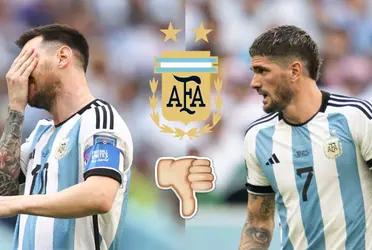 Ambos fueron los que más balones perdieron en la sorpresiva derrota de la Selección Argentina.