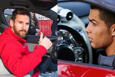 Ambos futbolistas se compraron sus autos en la misma época y de la misma marca.