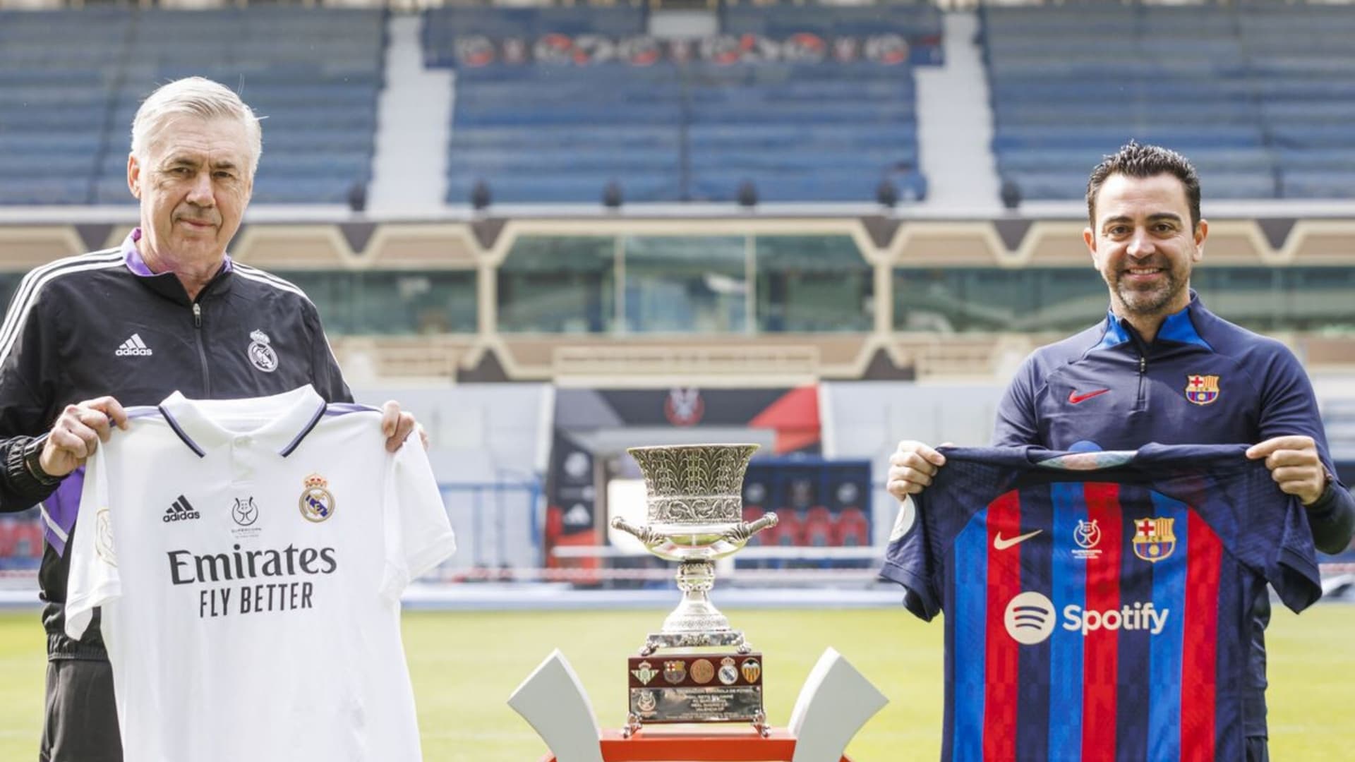 Ancelotti y Xavi antes de la final