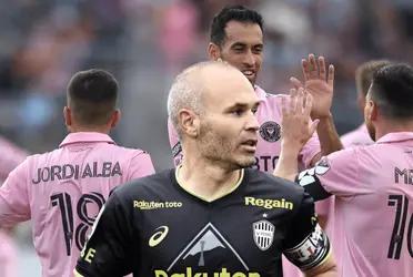 Andrés Iniesta tiene una experiencia para el olvido en Emiratos Árabes Unidos y volverá a reencontrarse con sus amigos de FC Barcelona