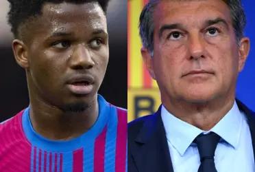 Ansu Fati jugo esta noche de nueve y no tuvo una buena actuación