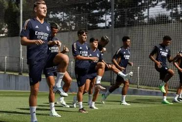 Antes de comenzar el primer entrenamiento, todos se quedaron locos con su presencia