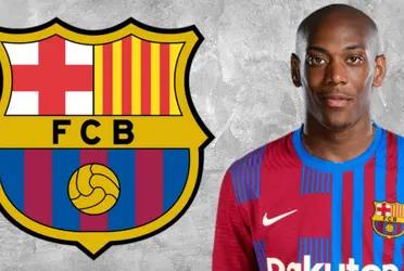 Anthony Martial, el atacante internacional 'bleu' de 26 años de edad, quiere salir del Manchester United este mes de enero. Figura en la agenda del Barcelona, pero Sevilla y Juventus, están atentos a su situación contractual.