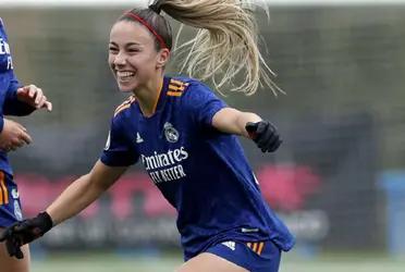 Athenea del Castillo es la gran figura y goleadora del Real Madrid Femenino. La delantera de 21 años es la gran esperanza de la casa blanca de dar vuelta la serie ante el Barcelona Femenino en la UEFA Champions League.