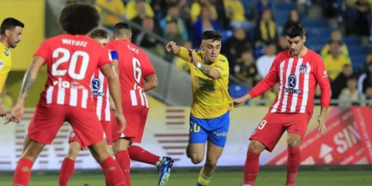 Atlético de Madrid tuvo una ayuda del arbitraje, en el cotejo ante Las Palmas, que levantó muchos comentarios