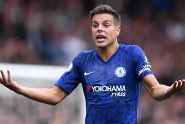 Azpilicueta habló con el Barcelona para firmar a partir de junio pero el Cholo lo quire en su equipo.
