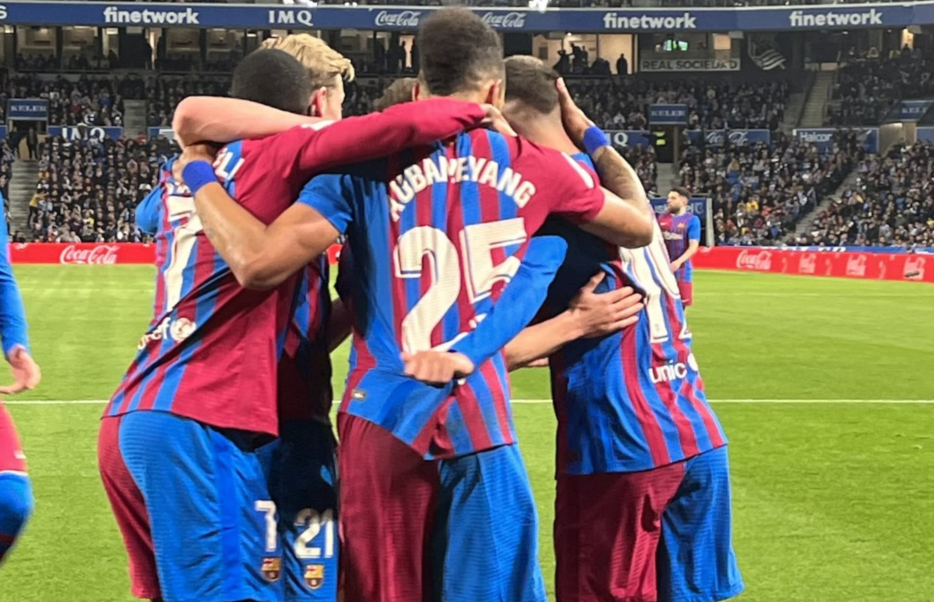 Barcelona reciba al Rayo Vallecano en el Camp Nou el domingo a las 21.00 por el partido pendiente de la 21ª jornada, a continuación, las novedades de los equipos